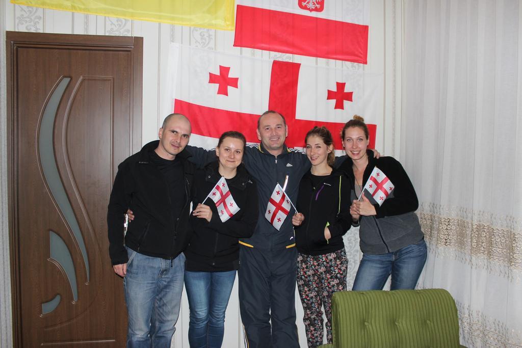 Giorgi'S Homestay Kutaisi Exteriör bild