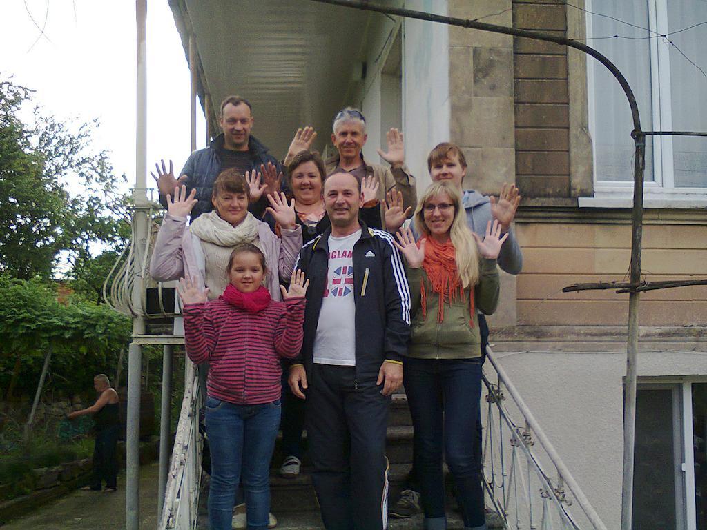 Giorgi'S Homestay Kutaisi Exteriör bild