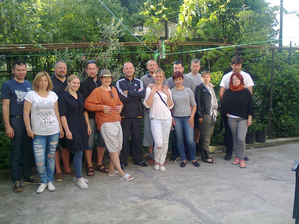 Giorgi'S Homestay Kutaisi Exteriör bild