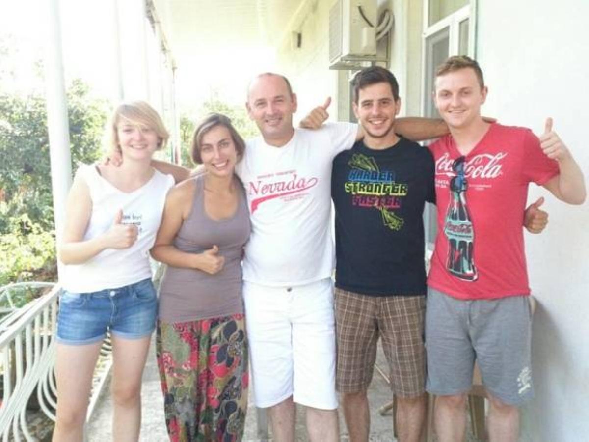 Giorgi'S Homestay Kutaisi Exteriör bild