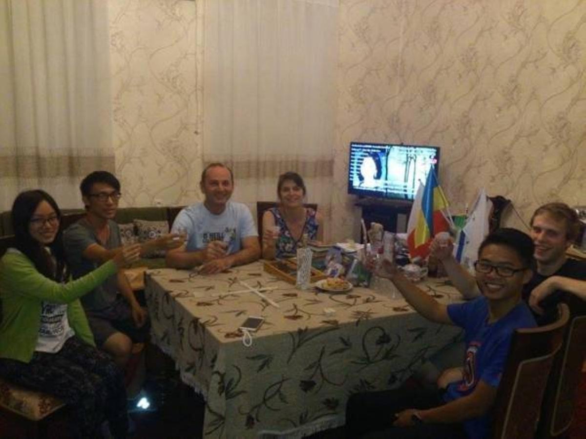 Giorgi'S Homestay Kutaisi Exteriör bild