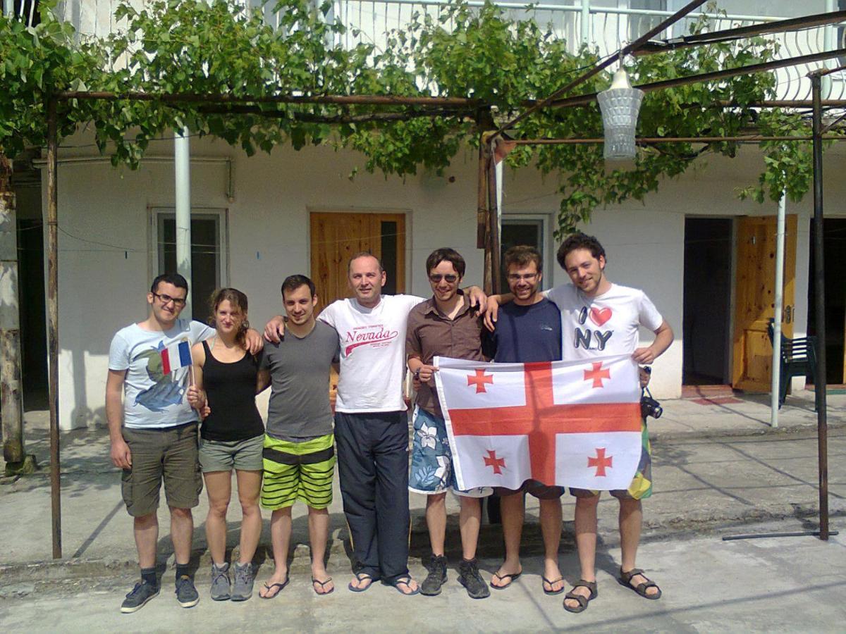 Giorgi'S Homestay Kutaisi Exteriör bild